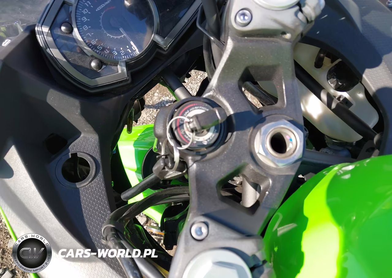 2022 Kawasaki Ex400 VIN:JKAEXKG1XNDAG8410 - 11