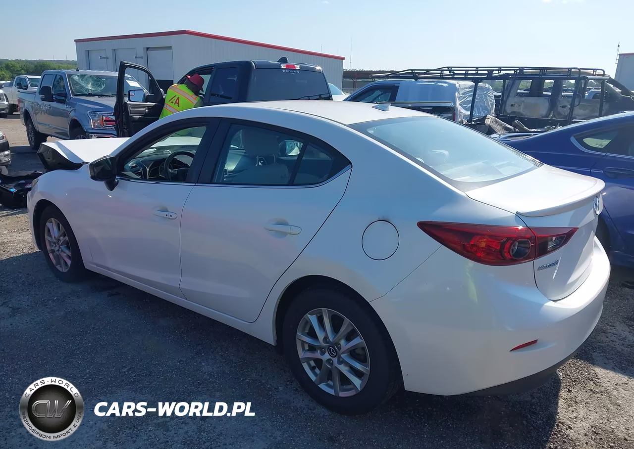 2015 Mazda Mazda3 I Touring VIN:JM1BM1V73F1229008 - 3