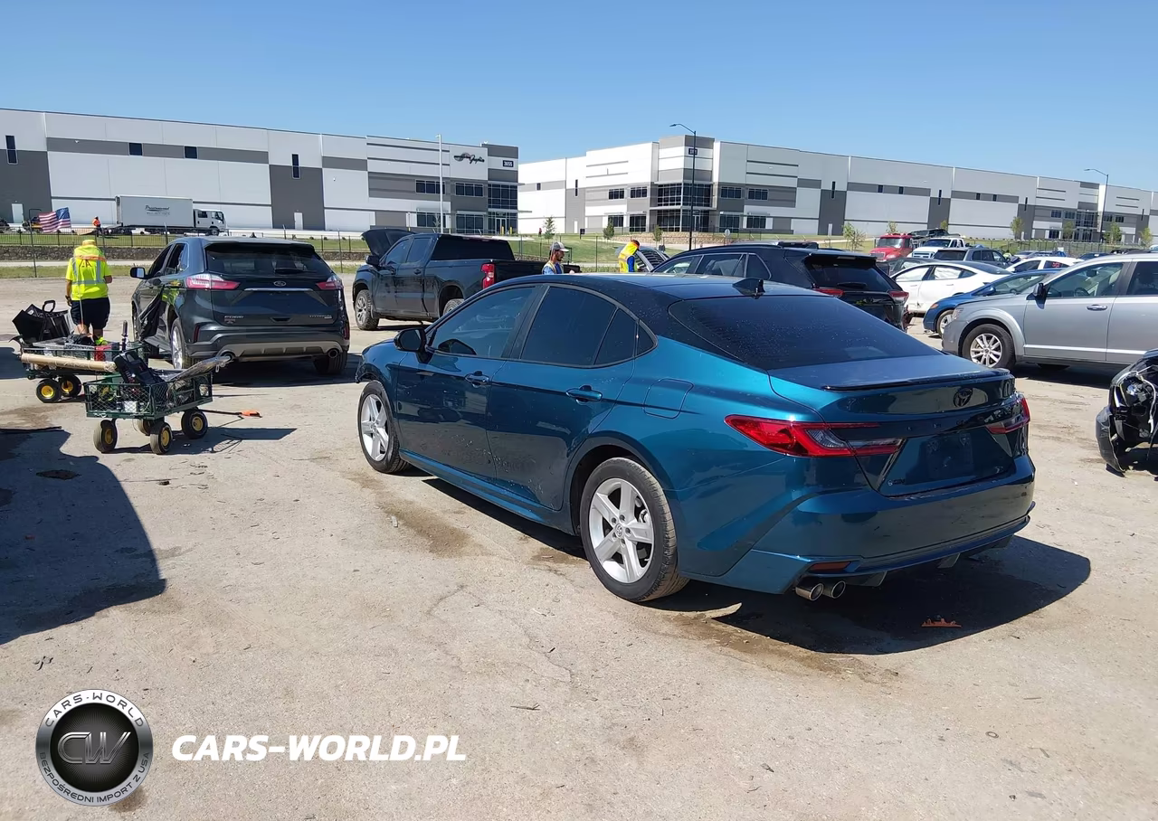 2025 Toyota Camry Xse VIN:4T1DAACK8SU028394 - 3