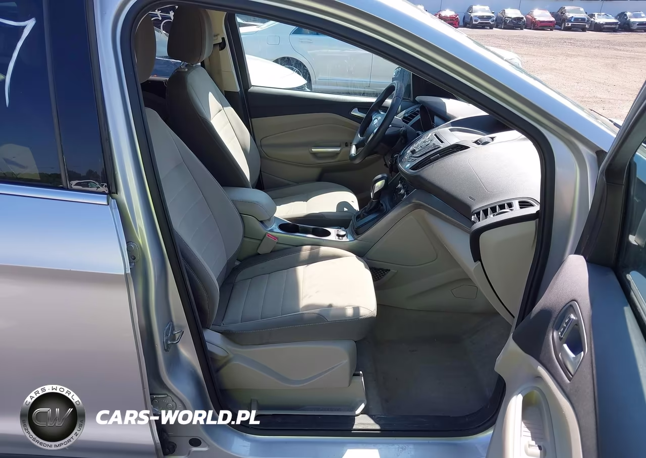 2016 Ford Escape Se VIN:1FMCU9GX1GUB80242 - 5