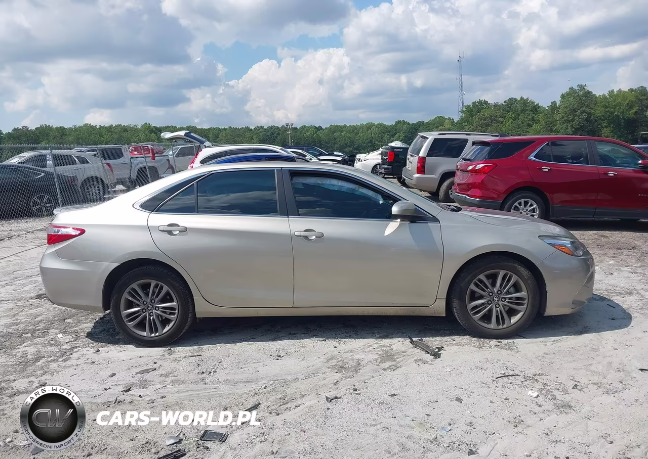 2016 Toyota Camry Se VIN:4T1BF1FK0GU264288 - 13