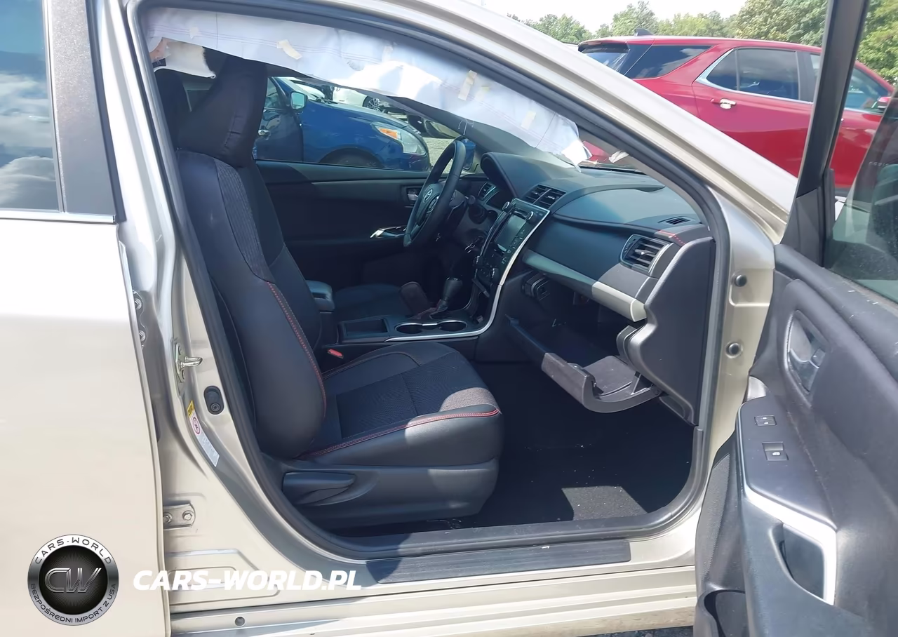 2016 Toyota Camry Se VIN:4T1BF1FK0GU264288 - 5