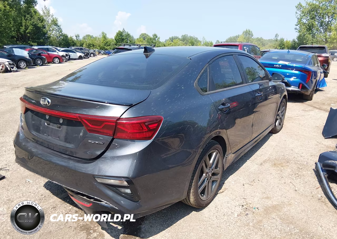 2021 Kia Forte Gt-Line VIN:3KPF34AD4ME307145 - 4