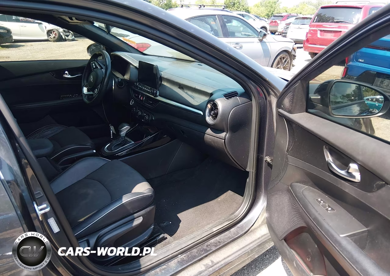 2021 Kia Forte Gt-Line VIN:3KPF34AD4ME307145 - 5
