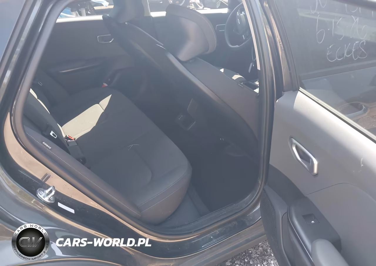 2025 Kia K4 Lxs VIN:3KPFT4DE7SE164595 - 8