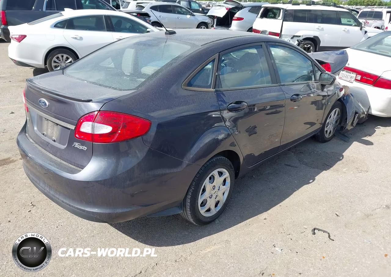 2013 Ford Fiesta Se VIN:3FADP4BJ9DM194241 - 4