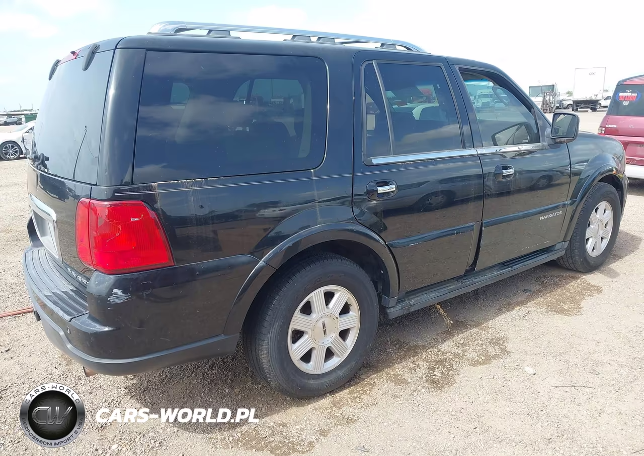 2005 Lincoln Navigator VIN:5LMFU27595LJ24391 - 4