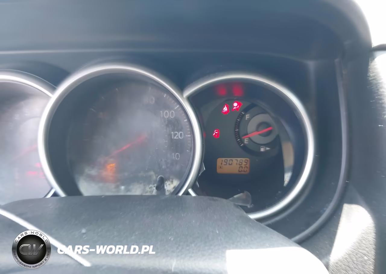 2007 Nissan Versa 1.8S VIN:3N1BC13E97L393073 - 7