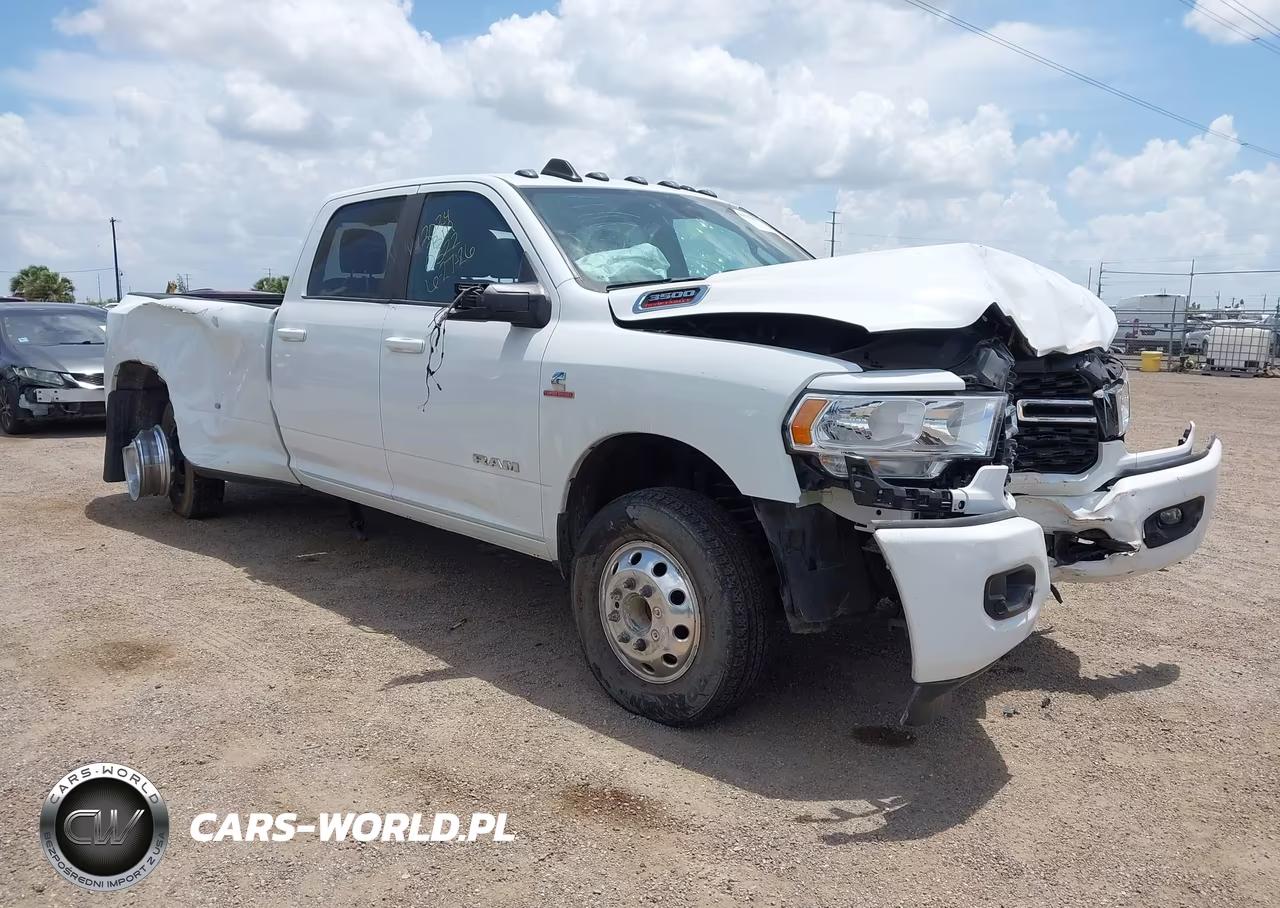 2024 Ram 3500 Big Horn 4X4 8' Box – zdjęcie 1 z 15