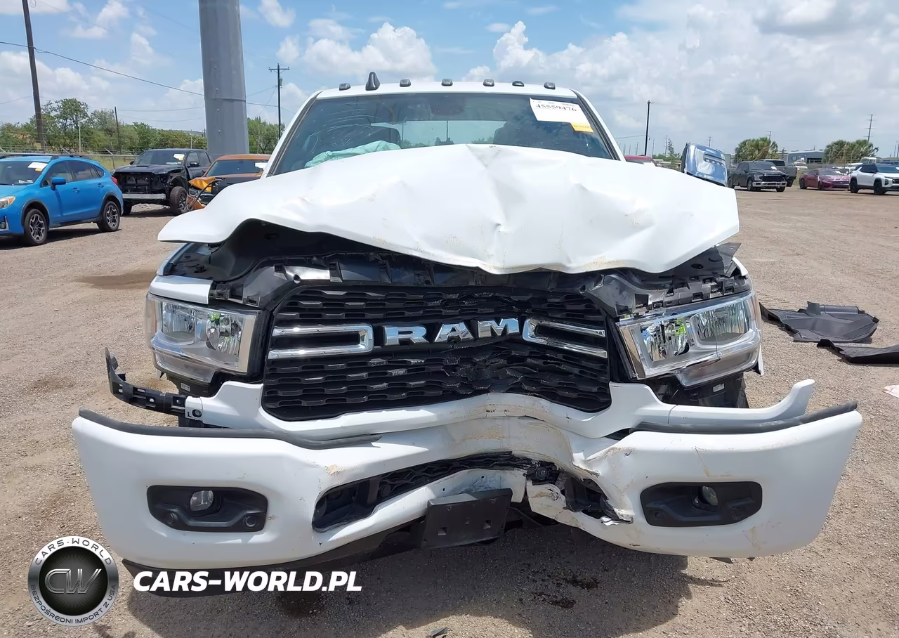 2024 Ram 3500 Big Horn 4X4 8' Box VIN:3C63RRHL3RG360322 - 12