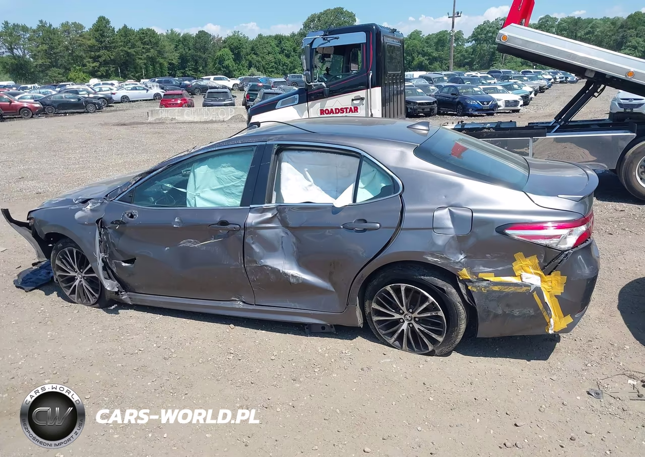 2020 Toyota Camry Se VIN:4T1G11AKXLU343974 - 13