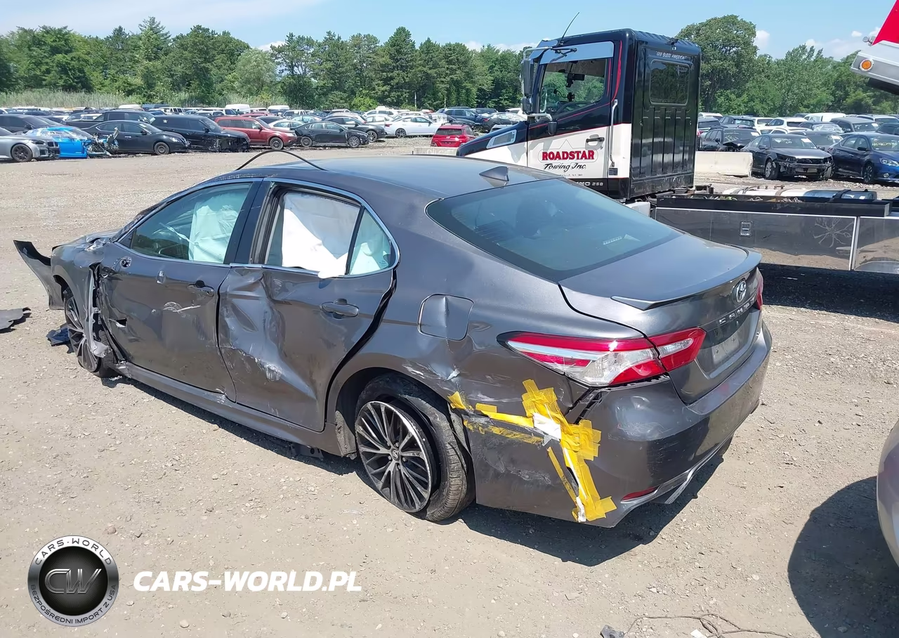 2020 Toyota Camry Se VIN:4T1G11AKXLU343974 - 3