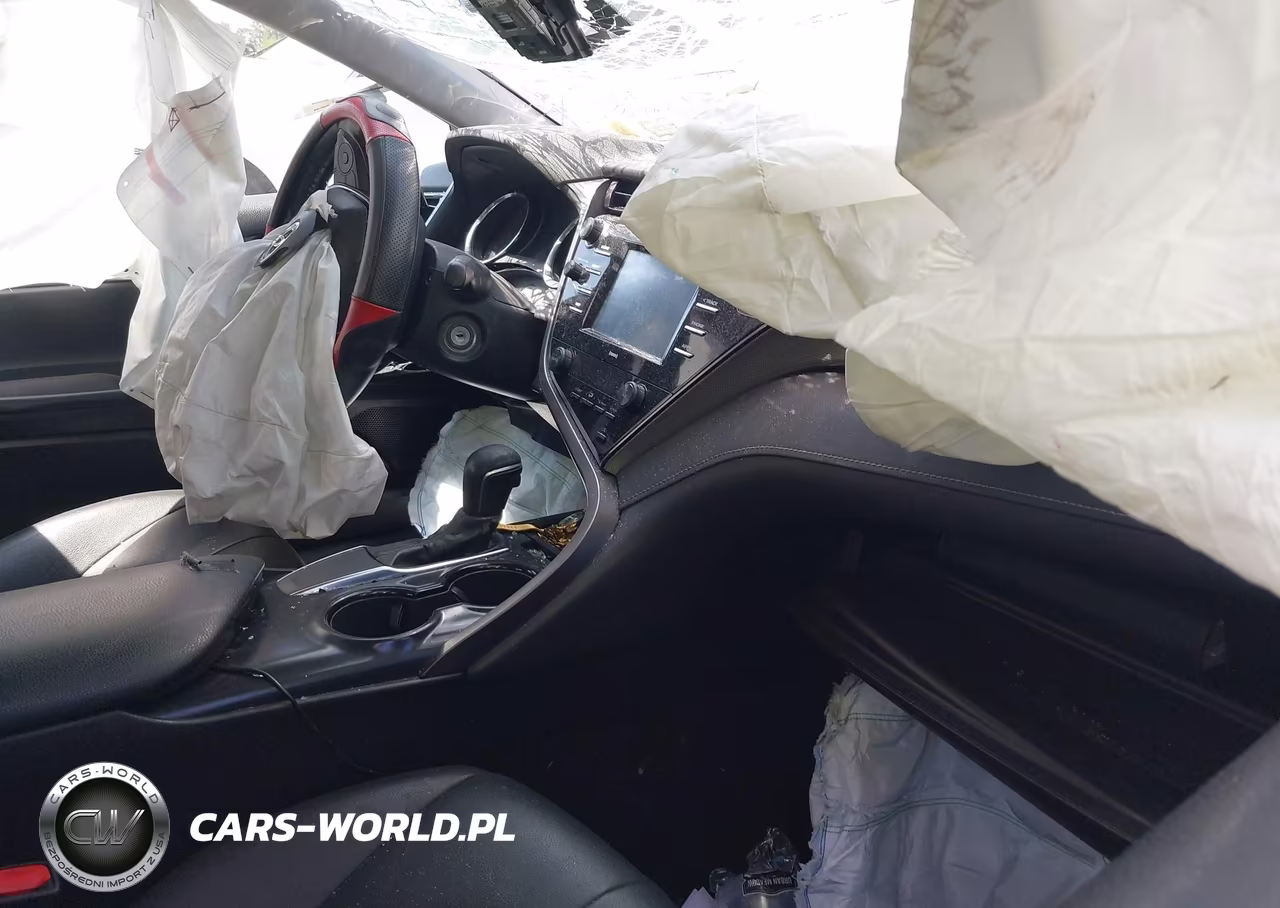 2020 Toyota Camry Se VIN:4T1G11AKXLU343974 - 5