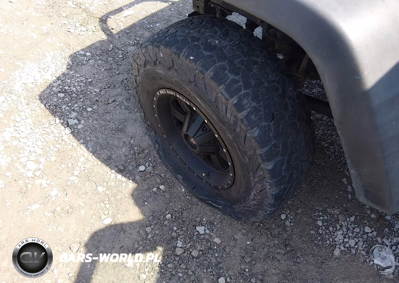 2007 Jeep Wrangler X VIN:1J4FA24187L178134 - 17