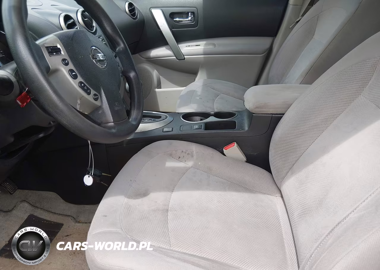 2014 Nissan Rogue Select S VIN:JN8AS5MT6EW621803 - 5