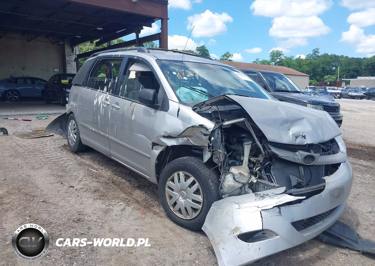2007 Toyota Sienna Le – zdjęcie 1 z 15