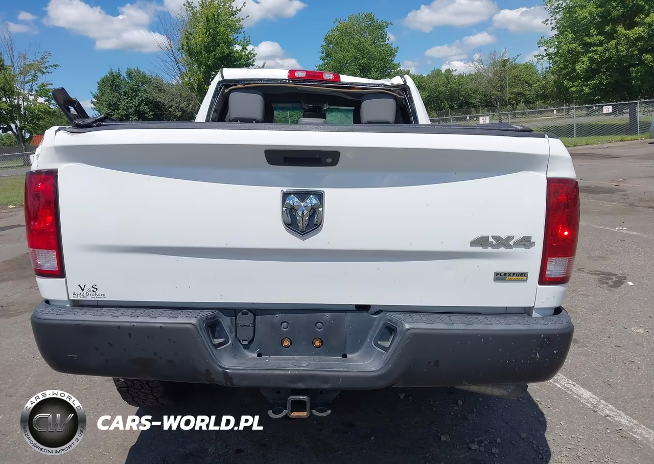 2016 Ram 1500 Tradesman VIN:1C6RR7FG9GS125739 - 16