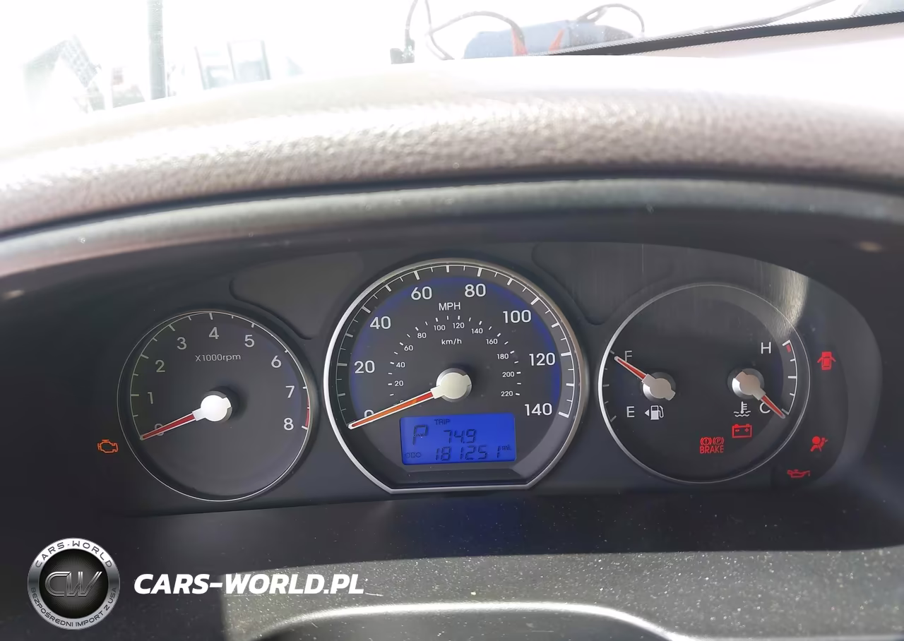 2012 Hyundai Santa Fe Limited V6 VIN:5XYZK4AG7CG124415 - 7