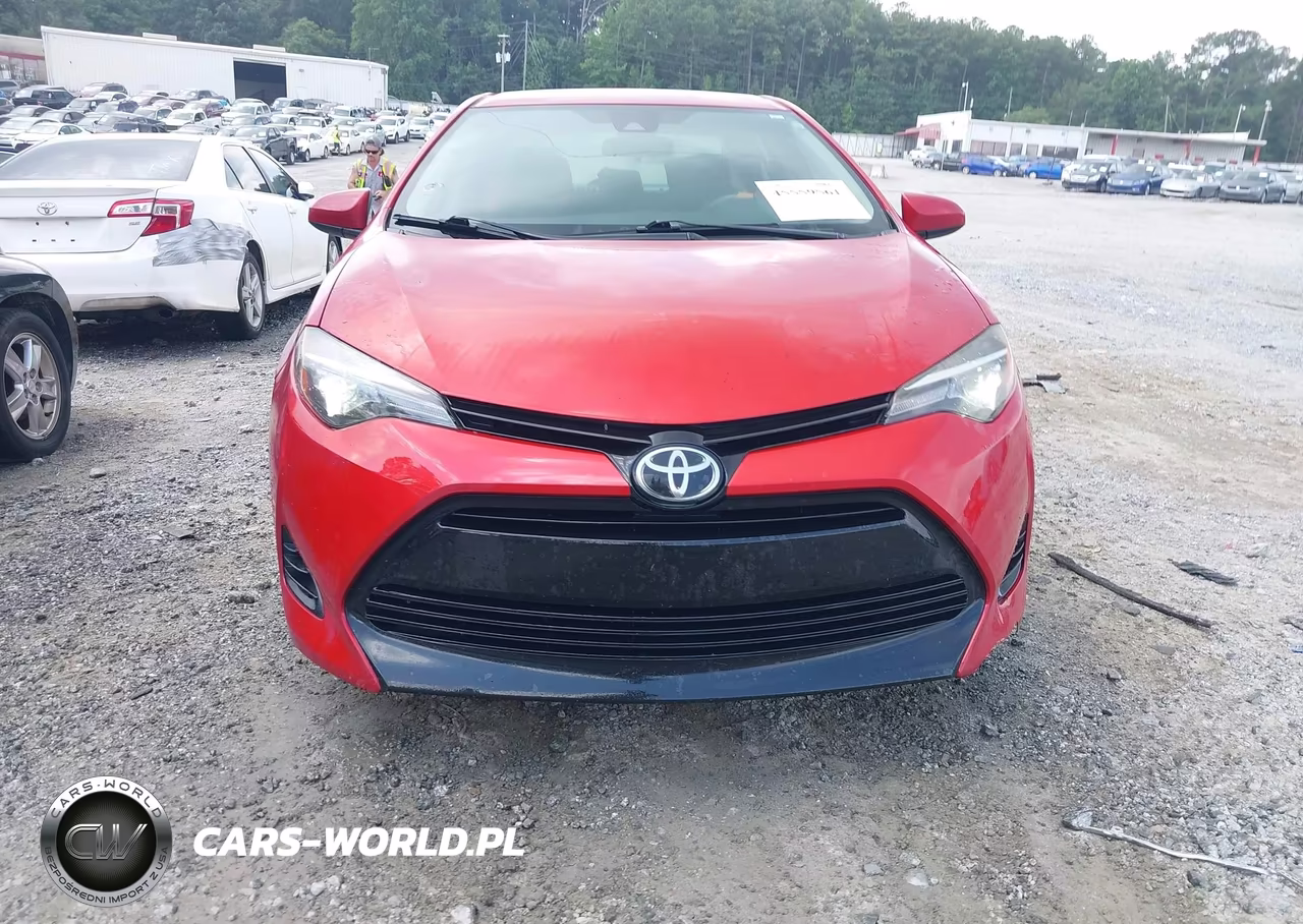 2017 Toyota Corolla Le VIN:2T1BURHE8HC799075 - 12