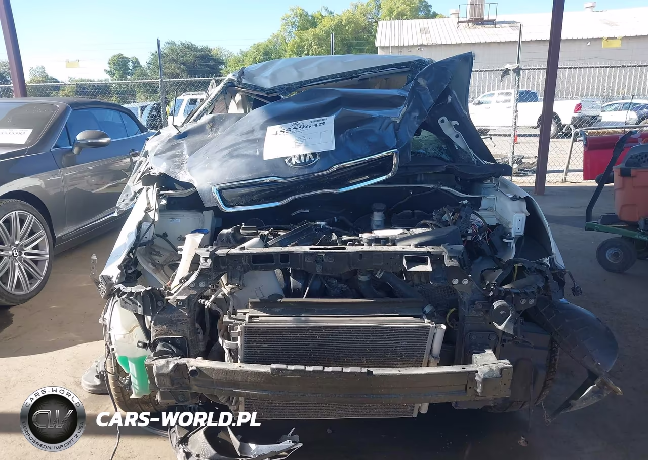 2018 Kia Soul + VIN:KNDJP3A5XJ7898692 - 13