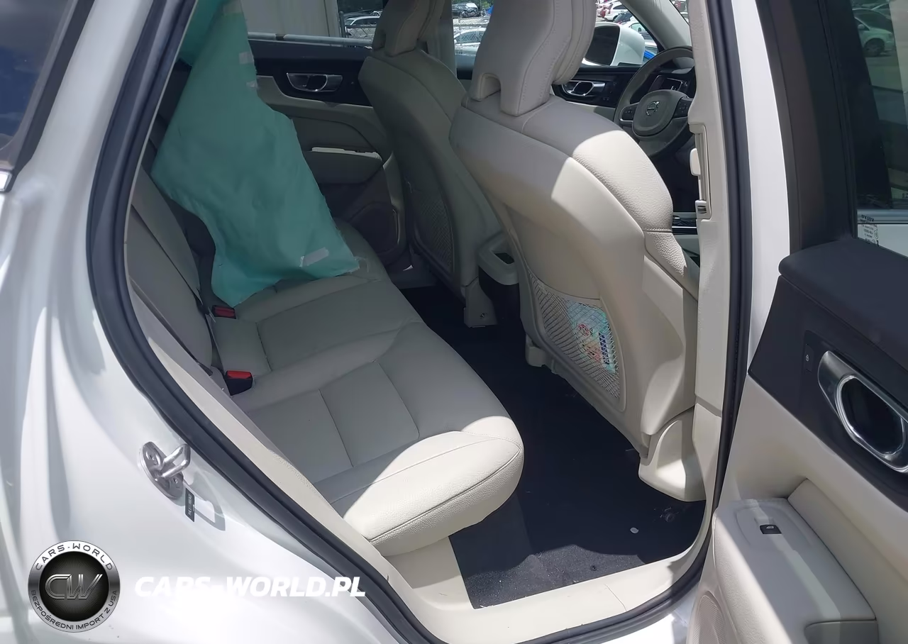 2022 Volvo Xc60 B5 Momentum VIN:YV4L12DK0N1003433 - 8