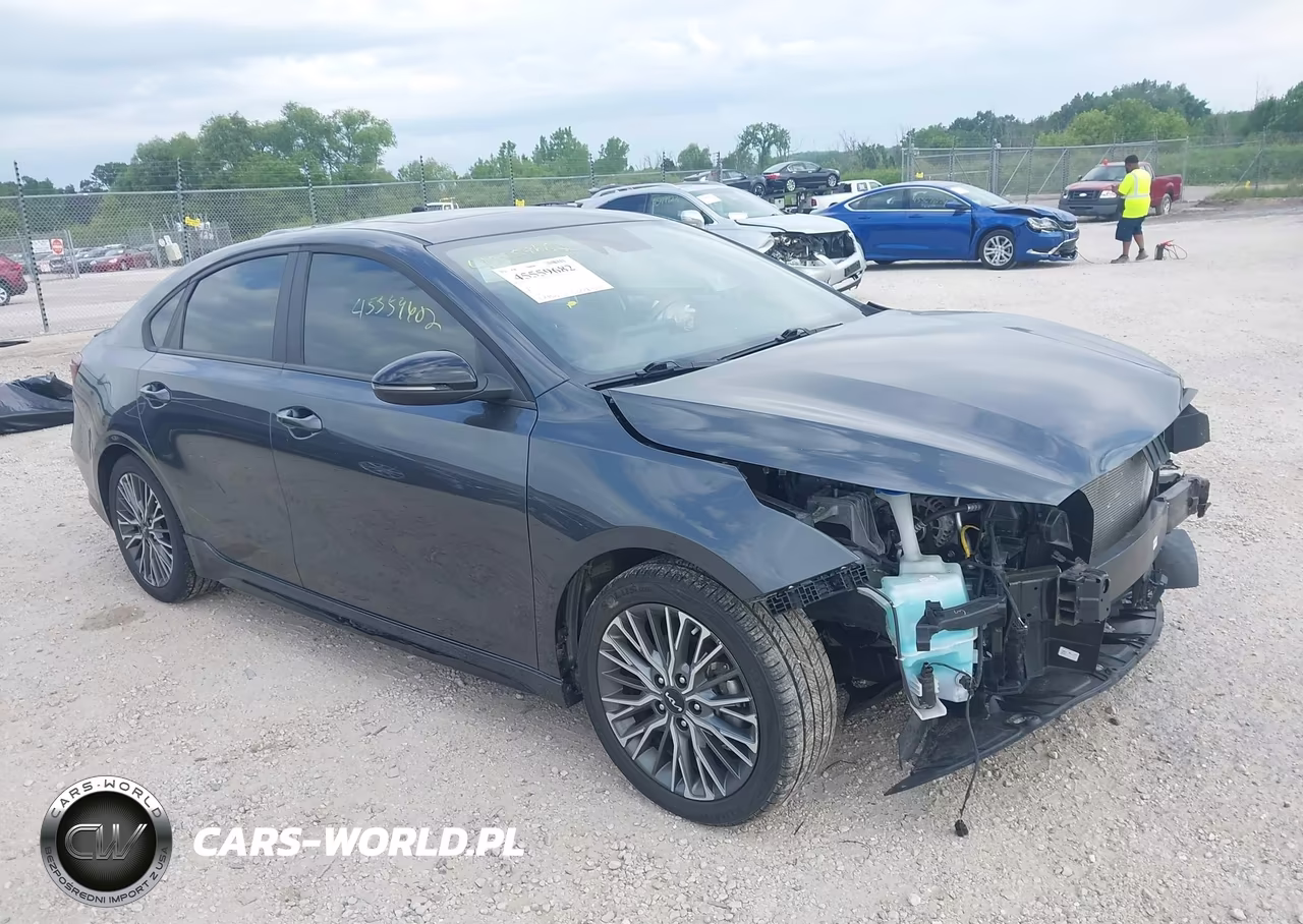 2022 Kia Forte Gt-Line – zdjęcie 1 z 17