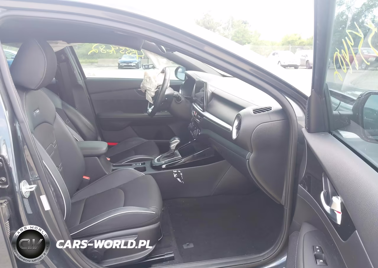 2022 Kia Forte Gt-Line VIN:3KPF54ADXNE427995 - 5