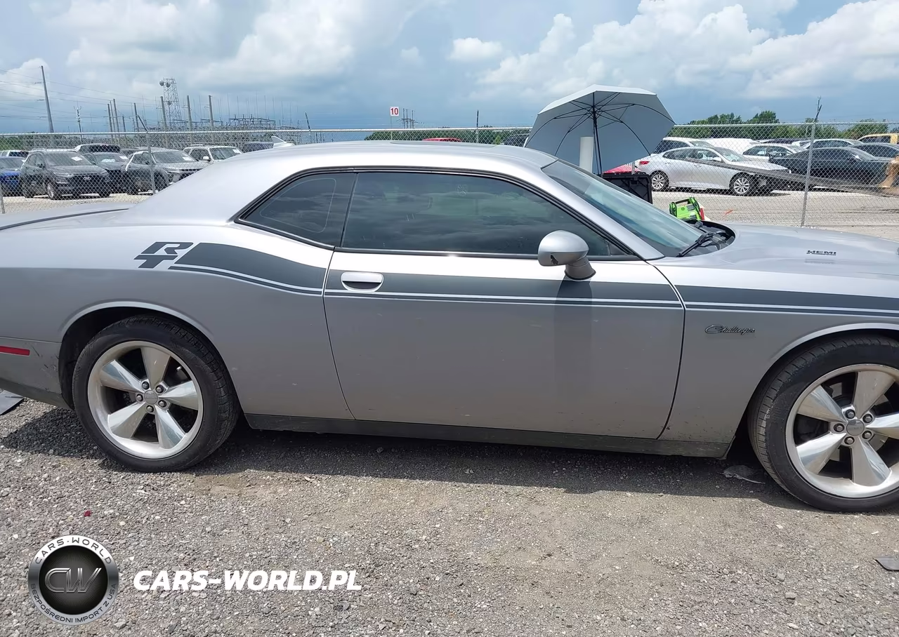 2016 Dodge Challenger R-T Plus VIN:2C3CDZBT0GH108514 - 14
