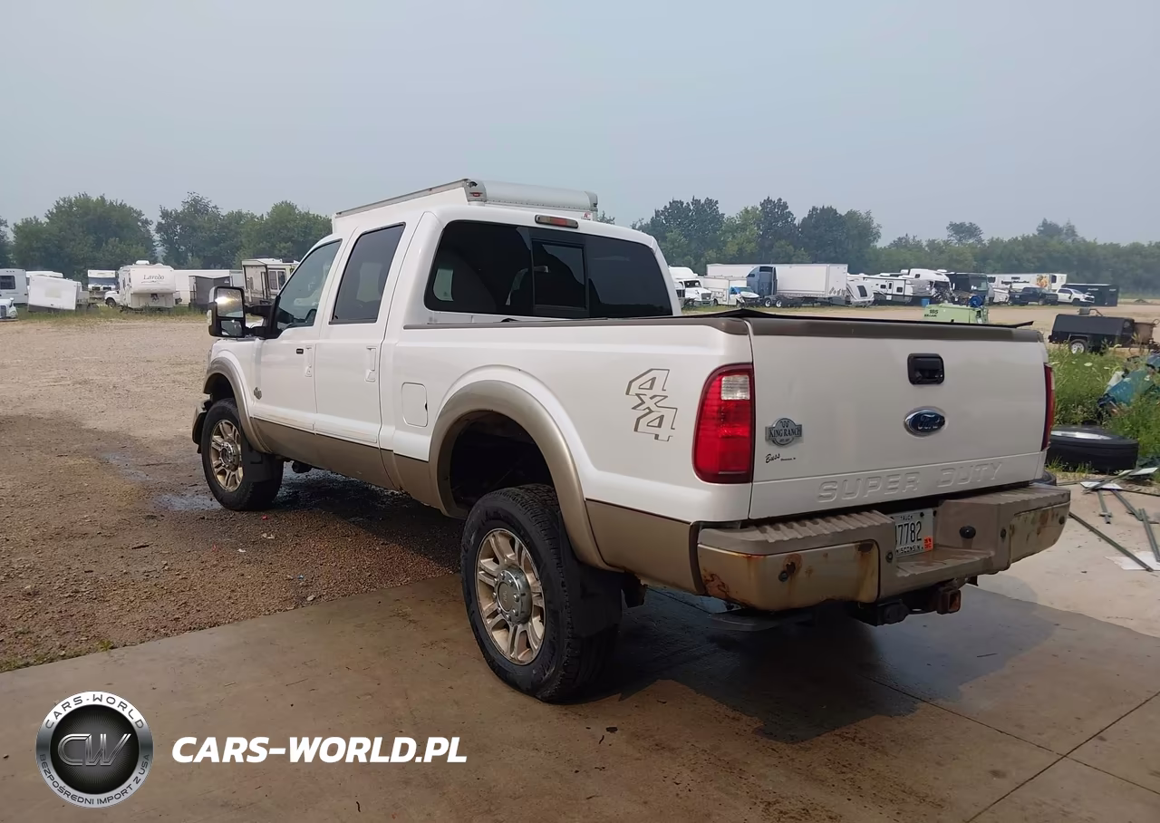 2011 Ford Super Duty F-350 Srw King Ranch-Lariat-Xl-Xlt VIN:1FT8W3BTXBEB17987 - 3