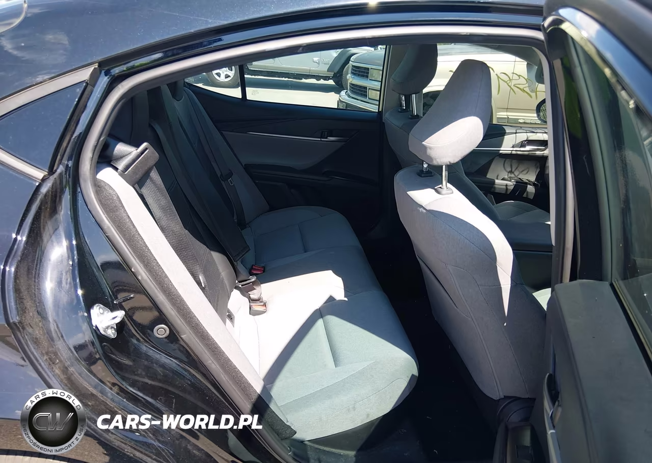2025 Toyota Camry Le VIN:4T1DAACK4SU609858 - 8
