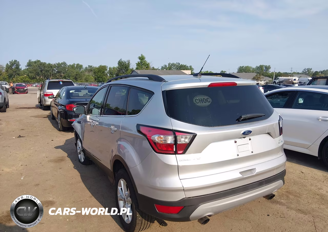 2018 Ford Escape Se VIN:1FMCU9GD1JUD17810 - 3
