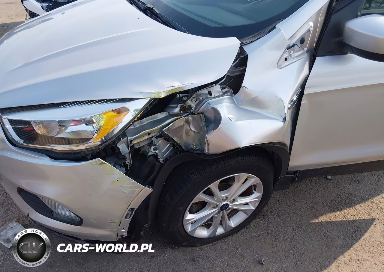 2018 Ford Escape Se VIN:1FMCU9GD1JUD17810 - 6