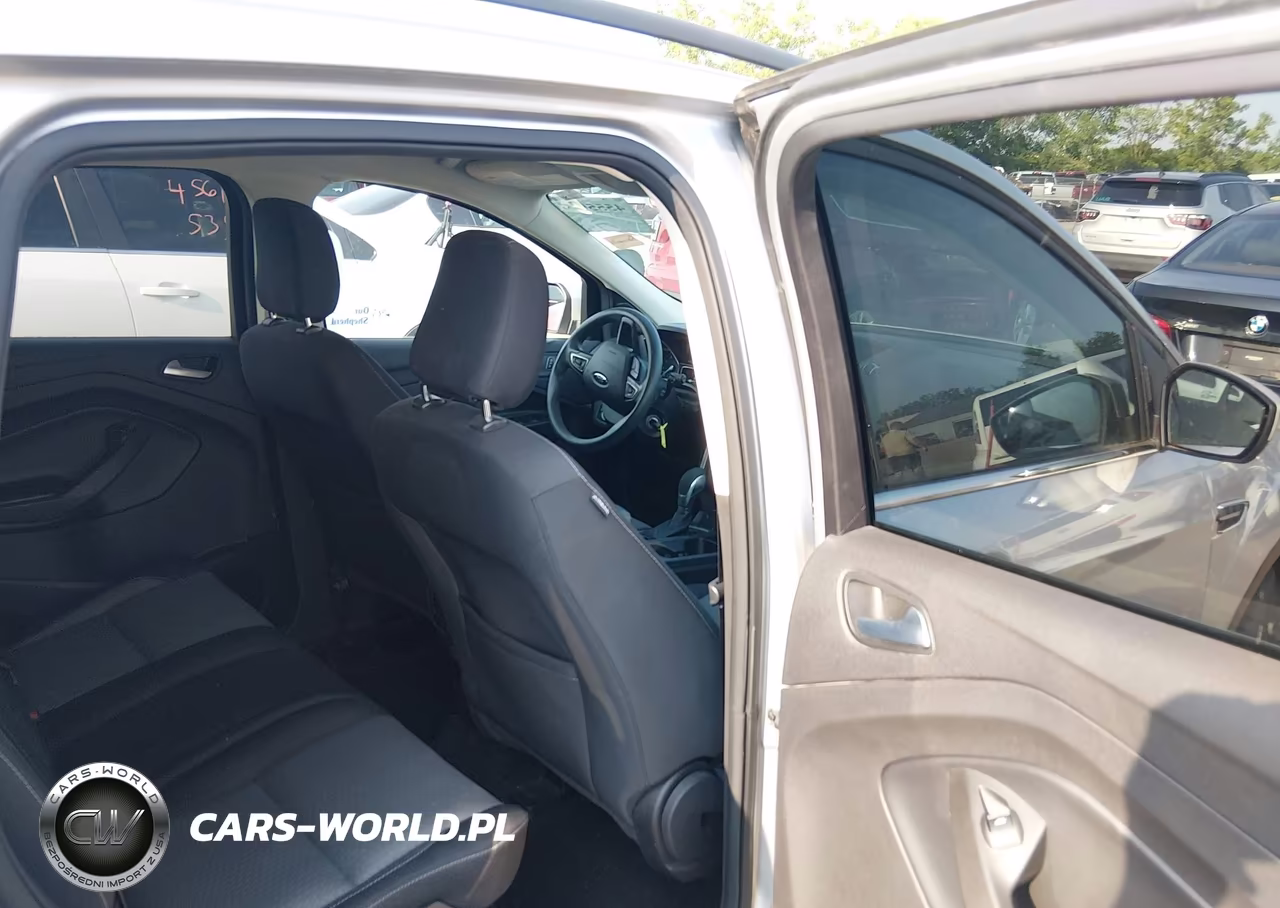 2018 Ford Escape Se VIN:1FMCU9GD1JUD17810 - 8