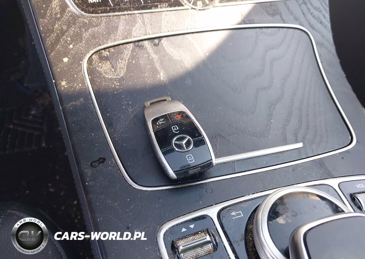 2018 Mercedes-Benz E 300 4Matic VIN:WDDZF4KBXJA340575 - 11