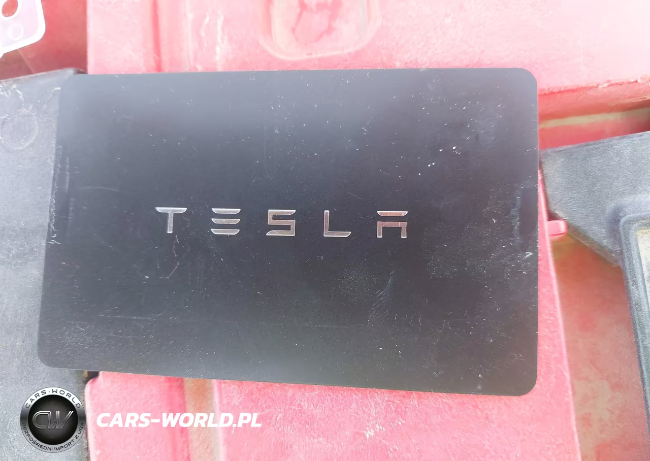 2022 Tesla Model Y Long Range Dual Motor All-Wheel Drive VIN:7SAYGDEE2NF359405 - 11