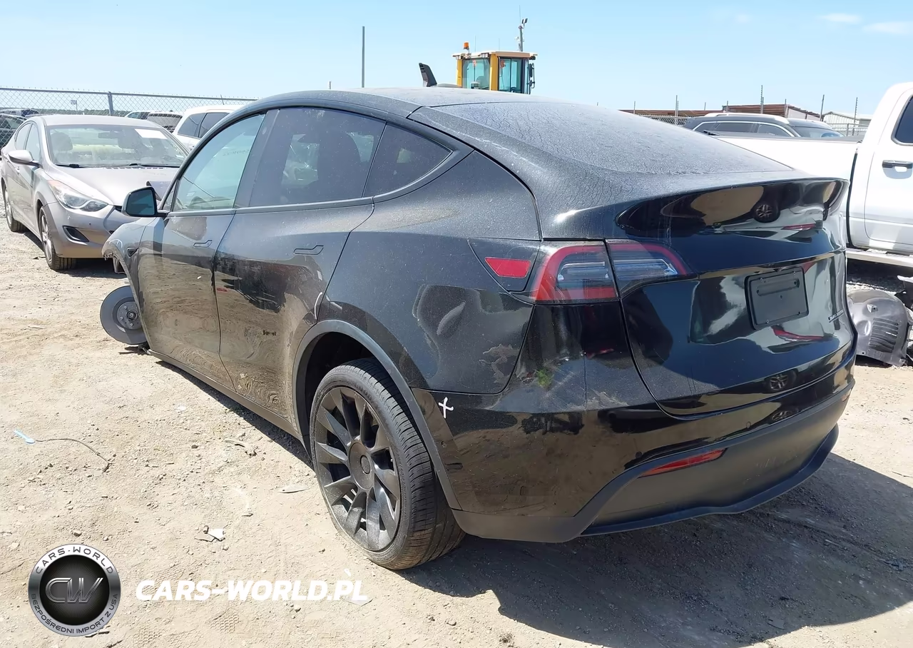 2022 Tesla Model Y Long Range Dual Motor All-Wheel Drive VIN:7SAYGDEE2NF359405 - 3
