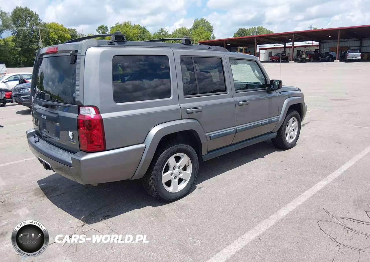 2007 Jeep Commander Sport VIN:1J8HH48P17C680982 - 4
