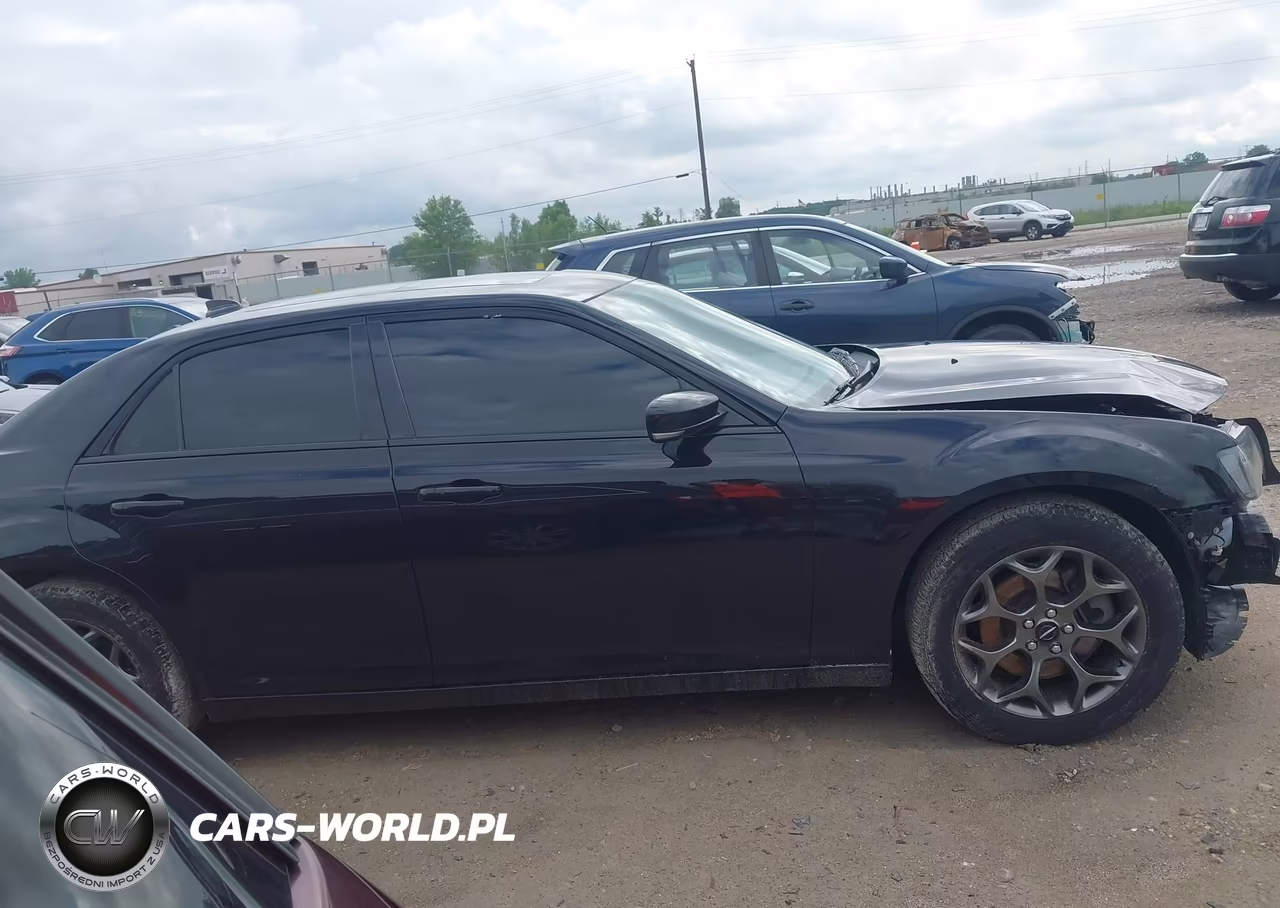 2016 Chrysler 300 300S VIN:2C3CCAGG9GH248822 - 14
