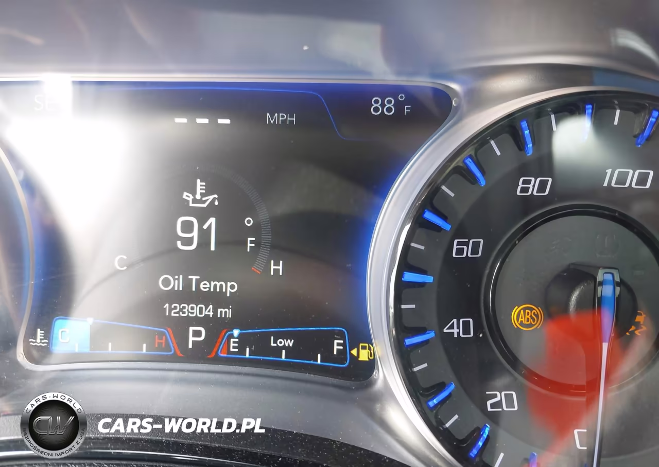 2016 Chrysler 300 300S VIN:2C3CCAGG9GH248822 - 16