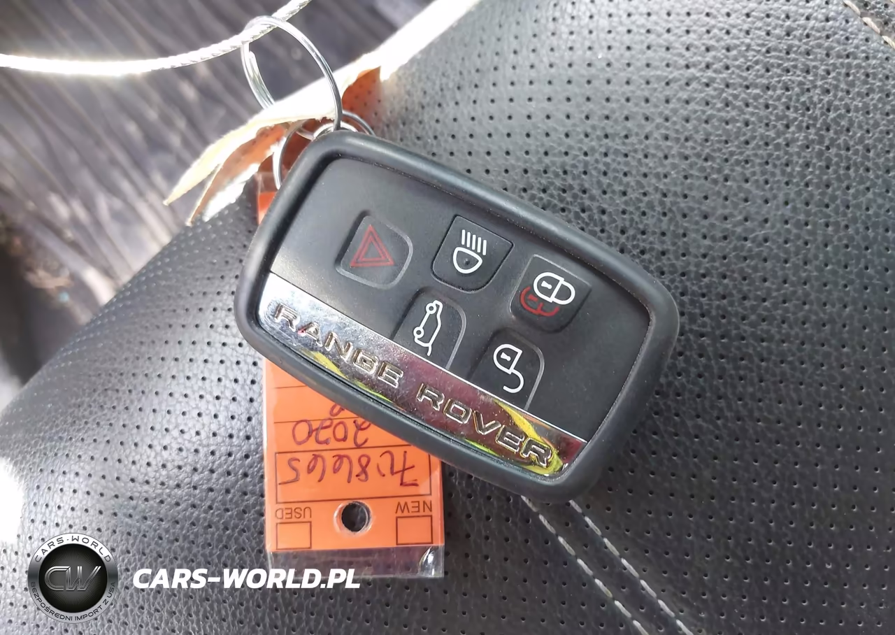 2020 Land Rover Range Rover Velar P250 R-Dynamic S VIN:SALYK2EX5LA257886 - 11