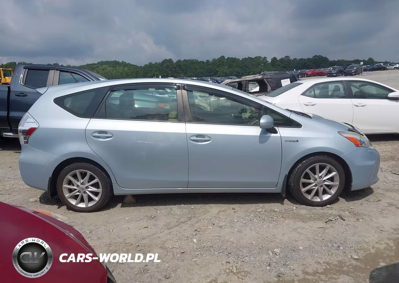 2013 Toyota Prius V Five VIN:JTDZN3EU9D3188253 - 13