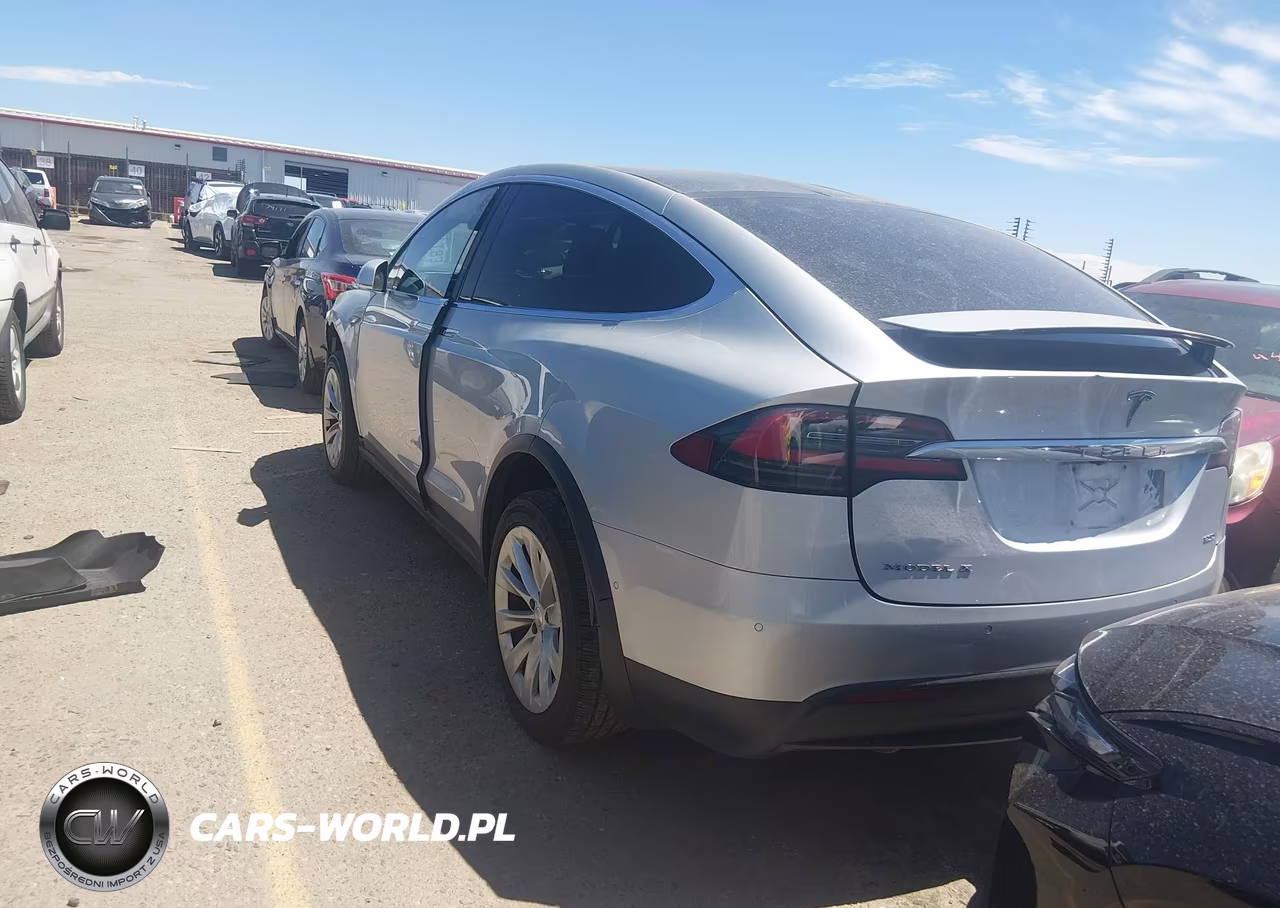 2016 Tesla Model X 60D-70D-75D-90D-P100D VIN:5YJXCBE27GF005722 - 14