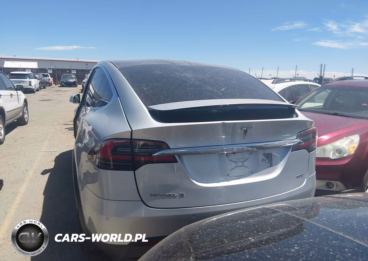 2016 Tesla Model X 60D-70D-75D-90D-P100D VIN:5YJXCBE27GF005722 - 16