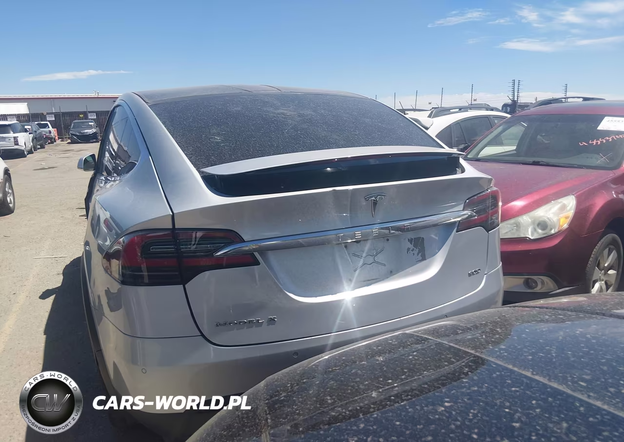 2016 Tesla Model X 60D-70D-75D-90D-P100D VIN:5YJXCBE27GF005722 - 4