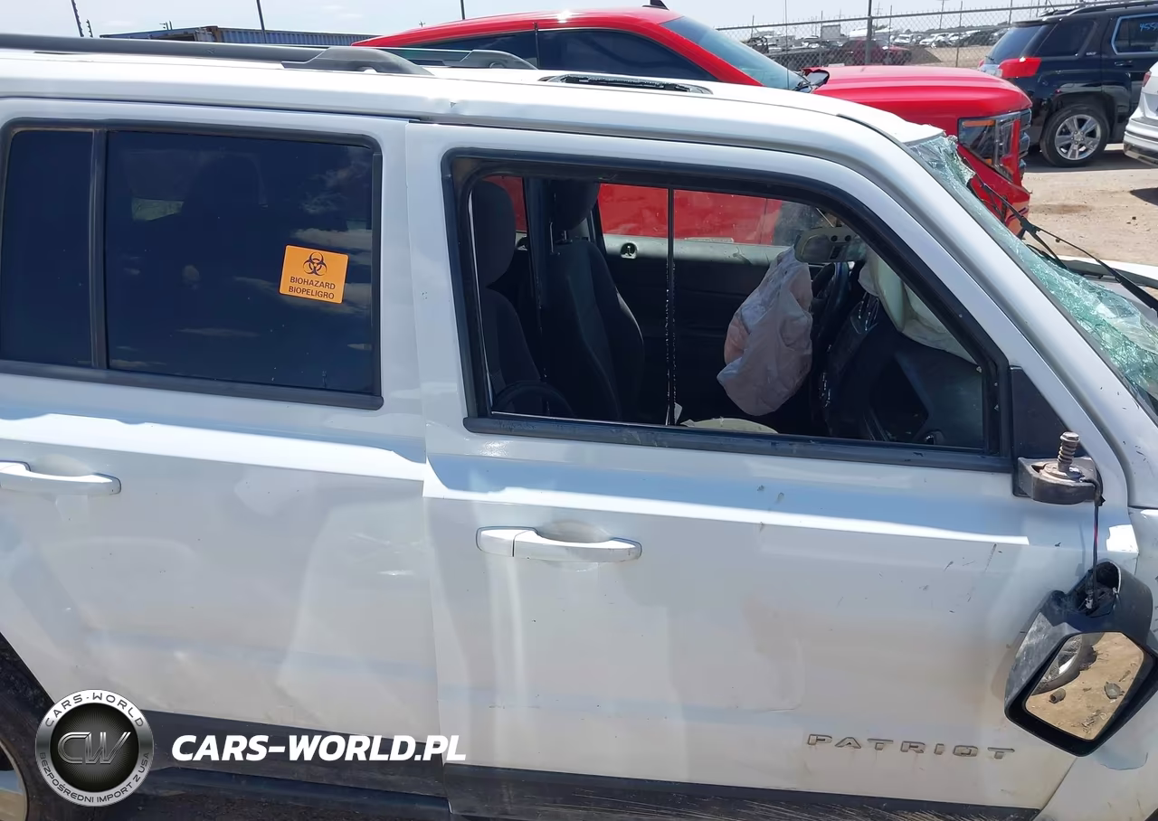 2014 Jeep Patriot Latitude VIN:1C4NJRFB3ED579937 - 12