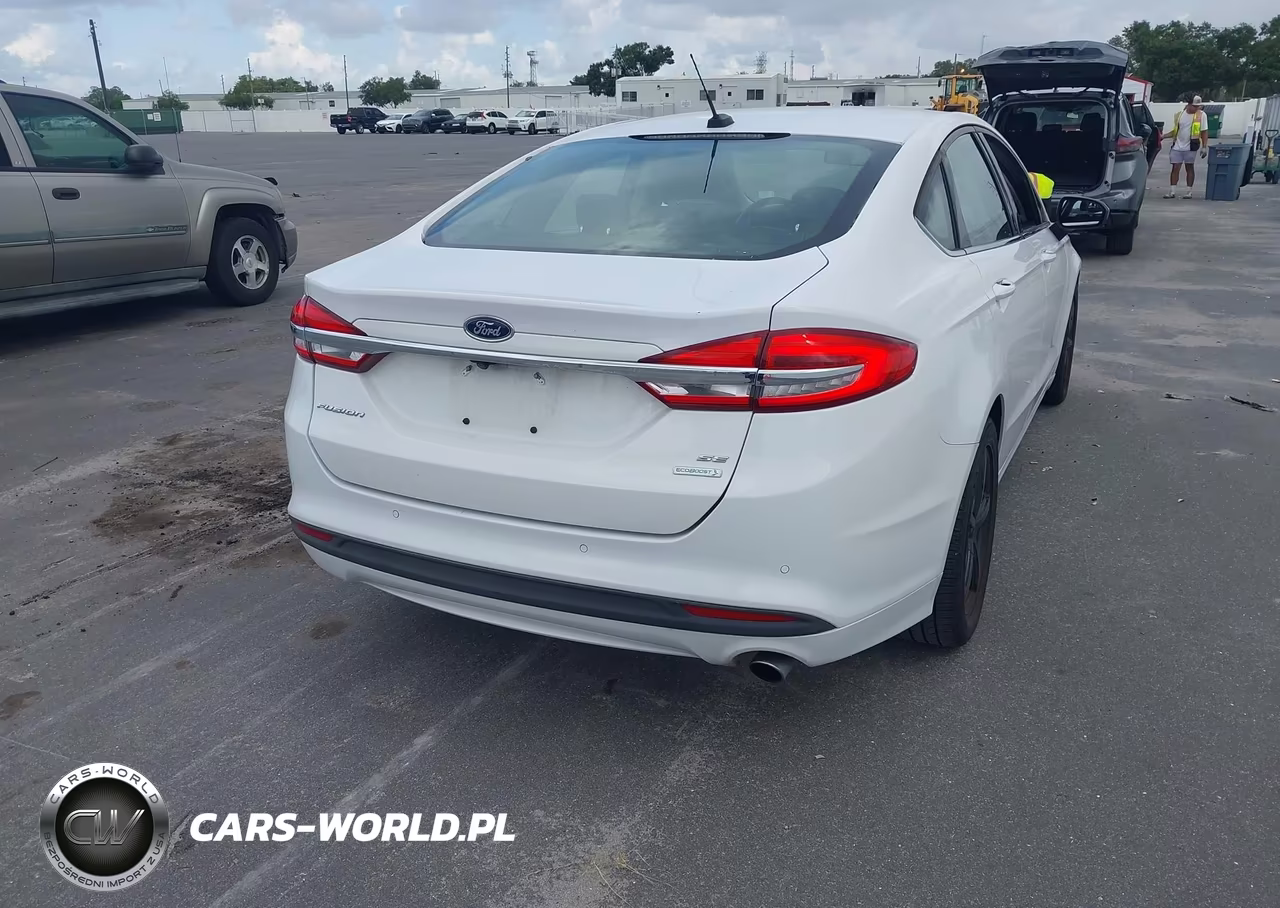 2018 Ford Fusion Se VIN:3FA6P0HD2JR184068 - 4