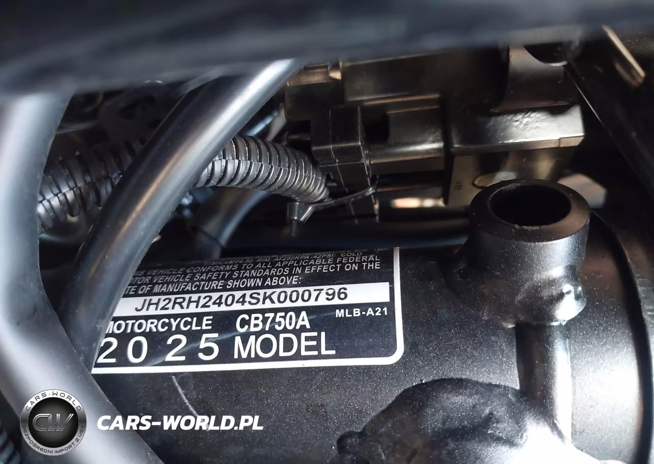 2025 Honda Cb750 A VIN:JH2RH2404SK000796 - 10