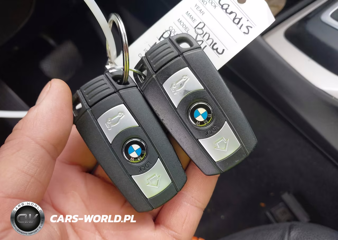2015 BMW X1 xDrive28I VIN:WBAVL1C58FVY35301 - 11