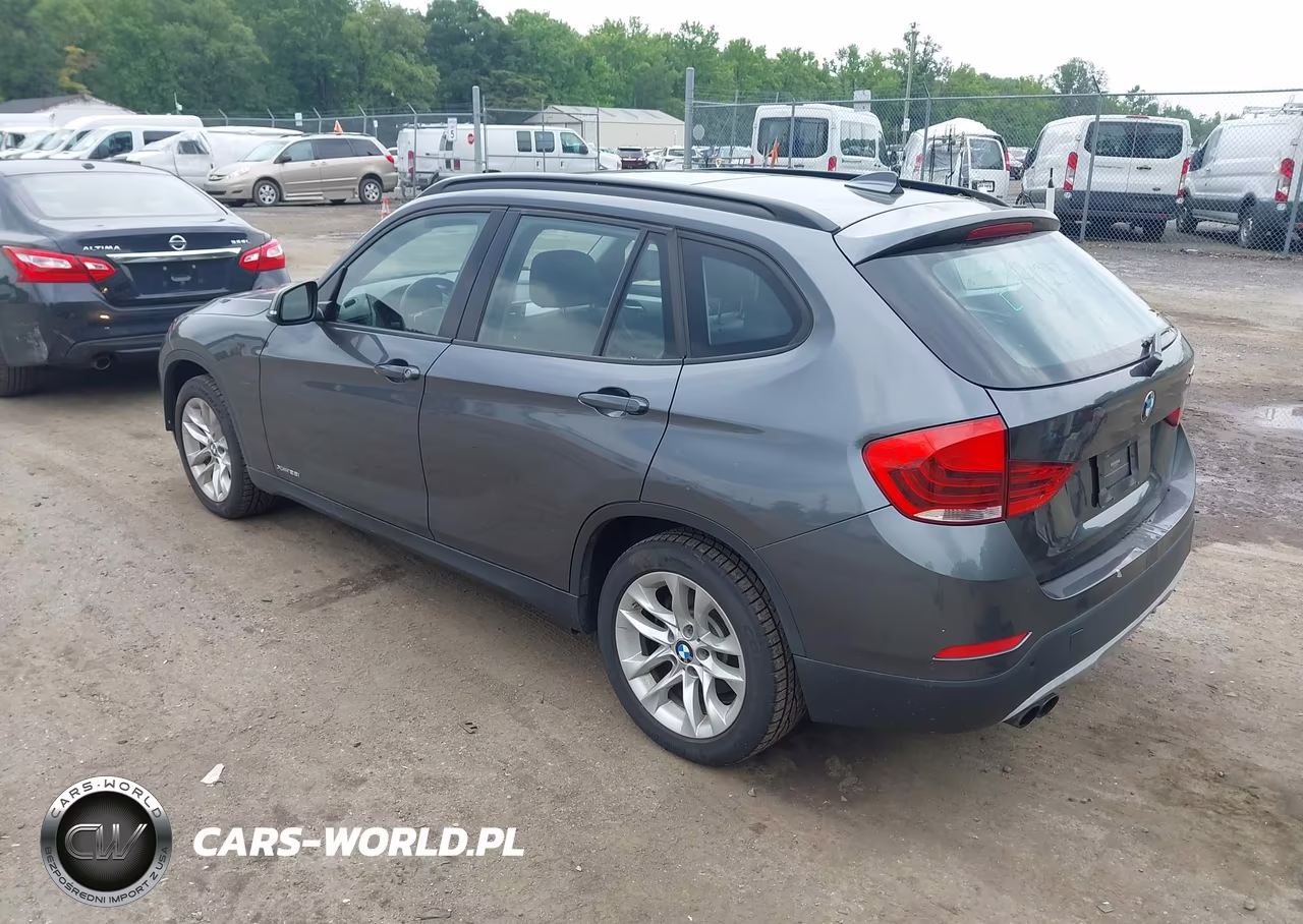 2015 BMW X1 xDrive28I VIN:WBAVL1C58FVY35301 - 3
