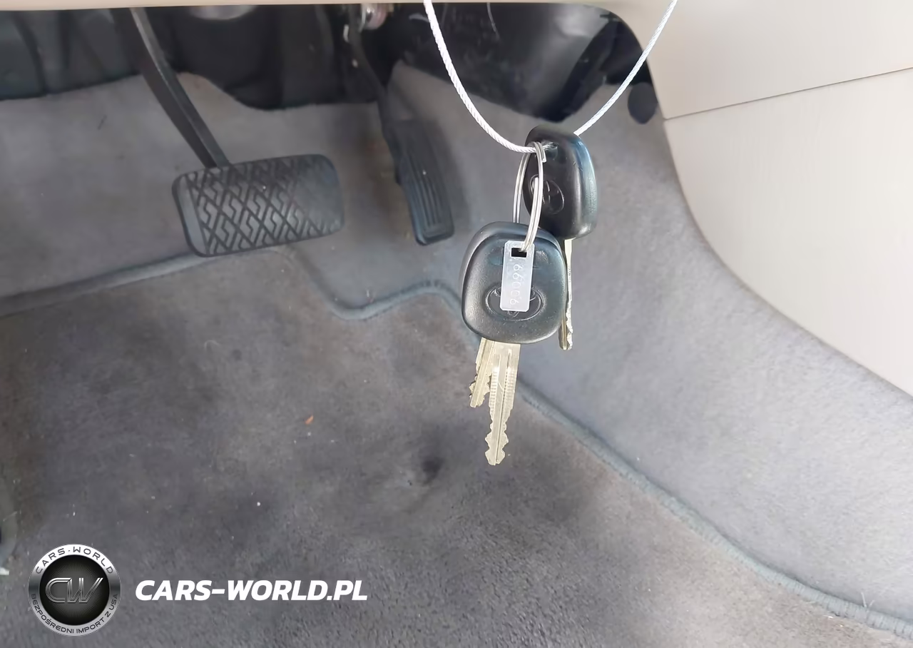 2008 Toyota Corolla Ce VIN:1NXBR32E28Z988004 - 11